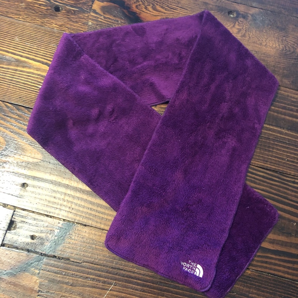 North face purple scarf